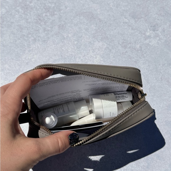 Nulastin Luxe Travel Kit - Picture 8 of 8